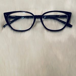 Cat eye eyeglasses